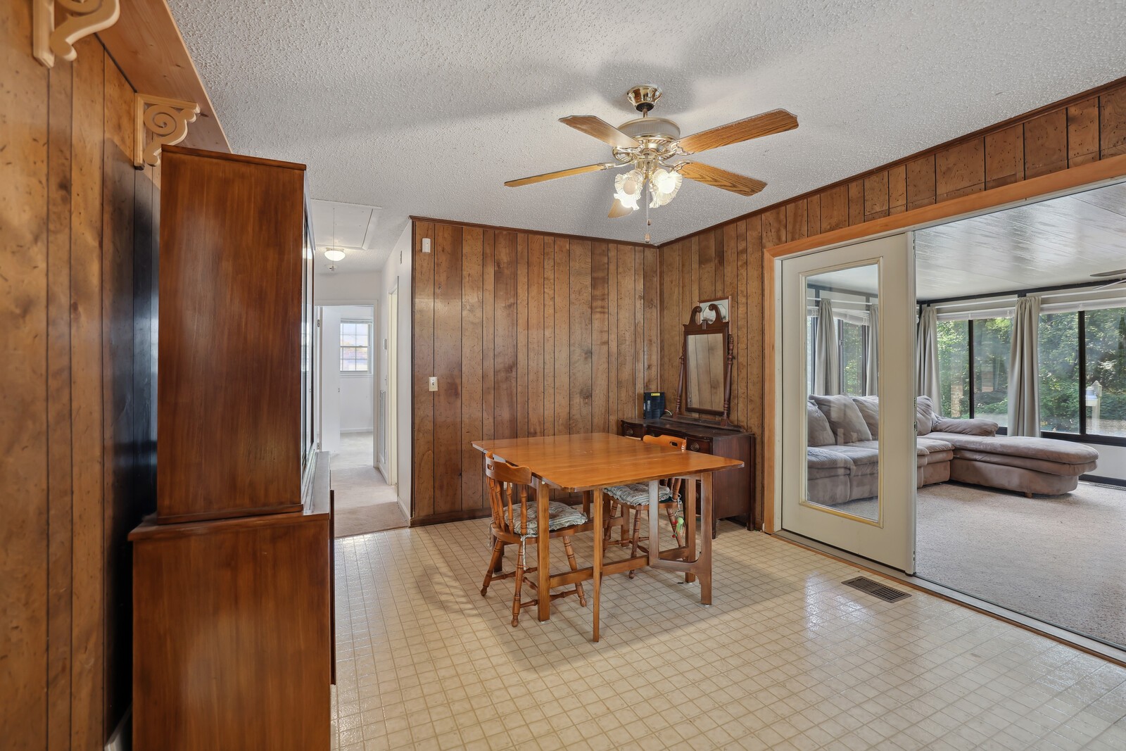 121 Lynhurst Cir
