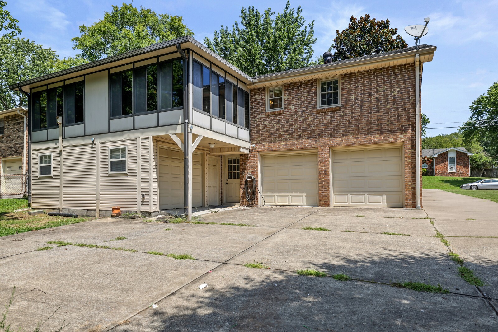121 Lynhurst Cir