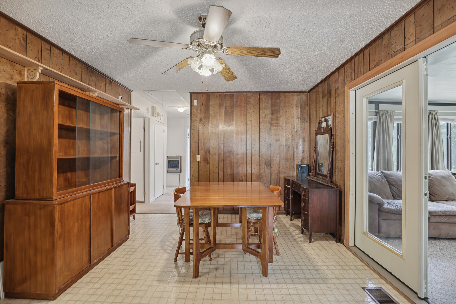 121 Lynhurst Cir