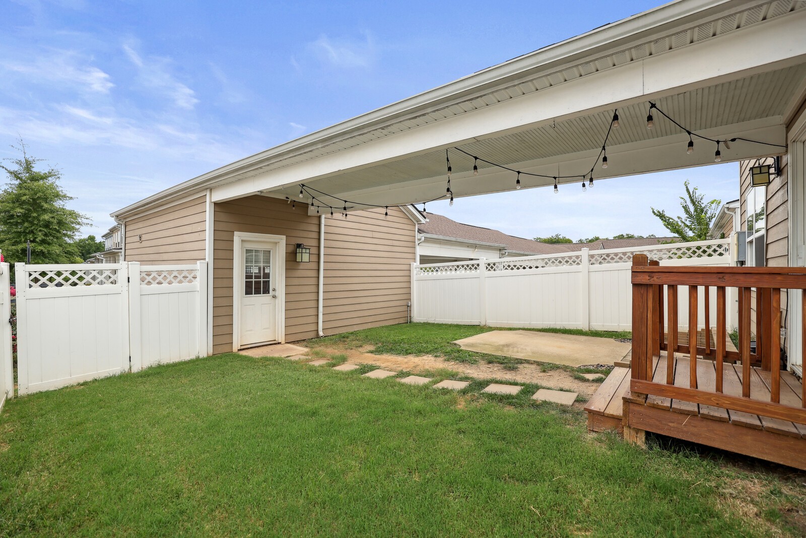 739 Westcott Ln