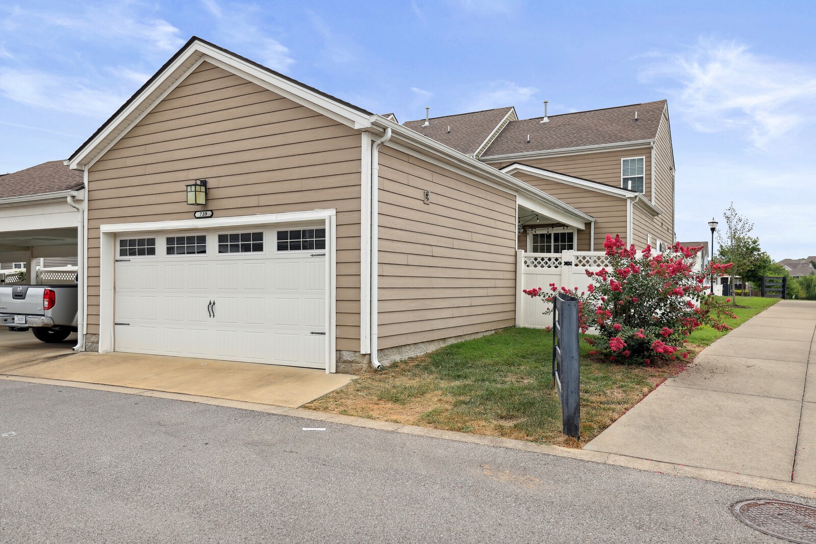 739 Westcott Ln