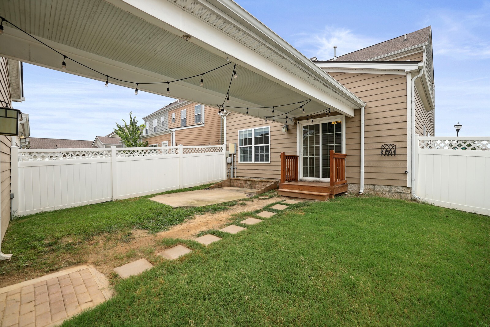 739 Westcott Ln