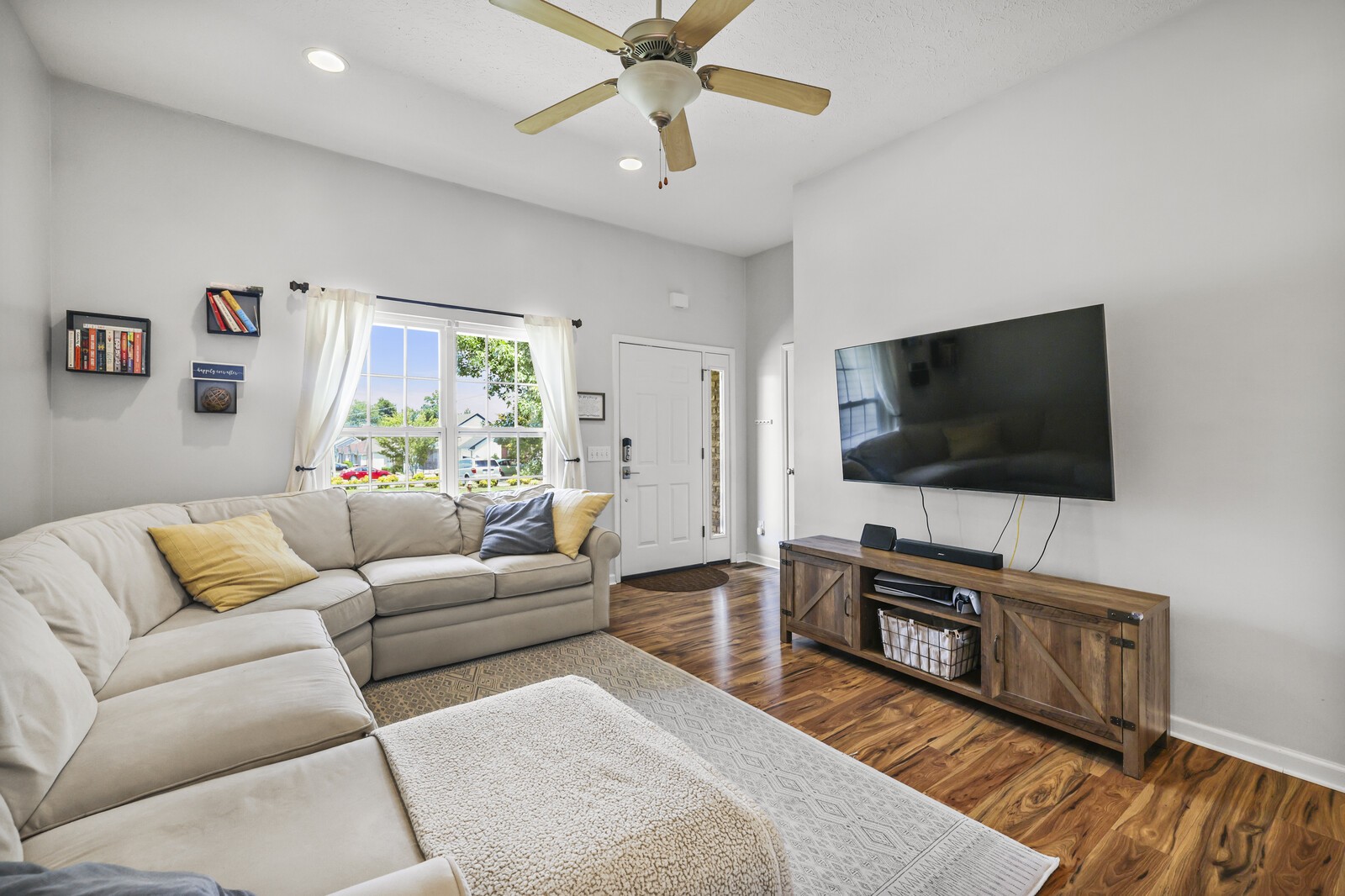 602 Arabian Ln