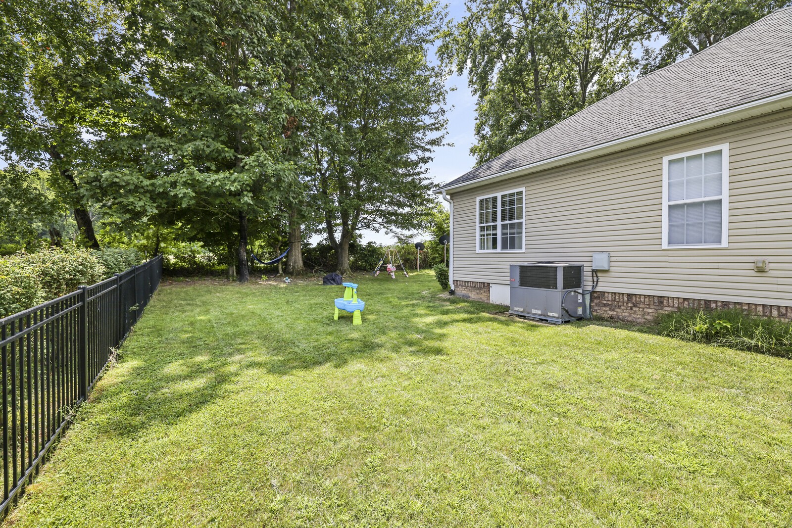 602 Arabian Ln