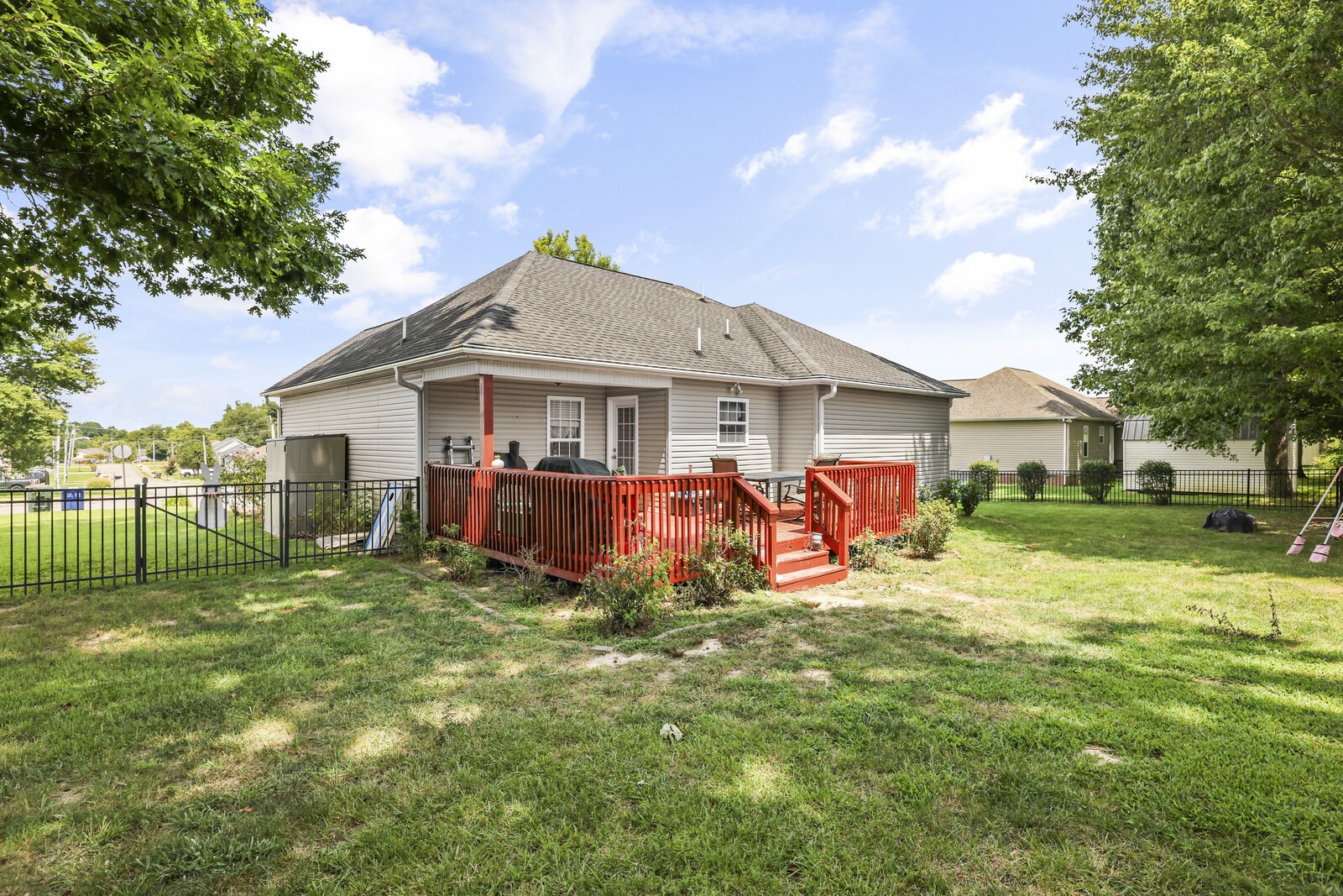602 Arabian Ln