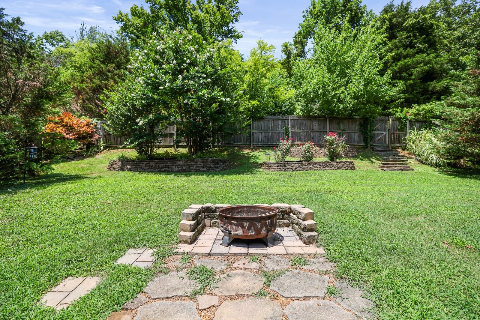 128 Paige Park Ln