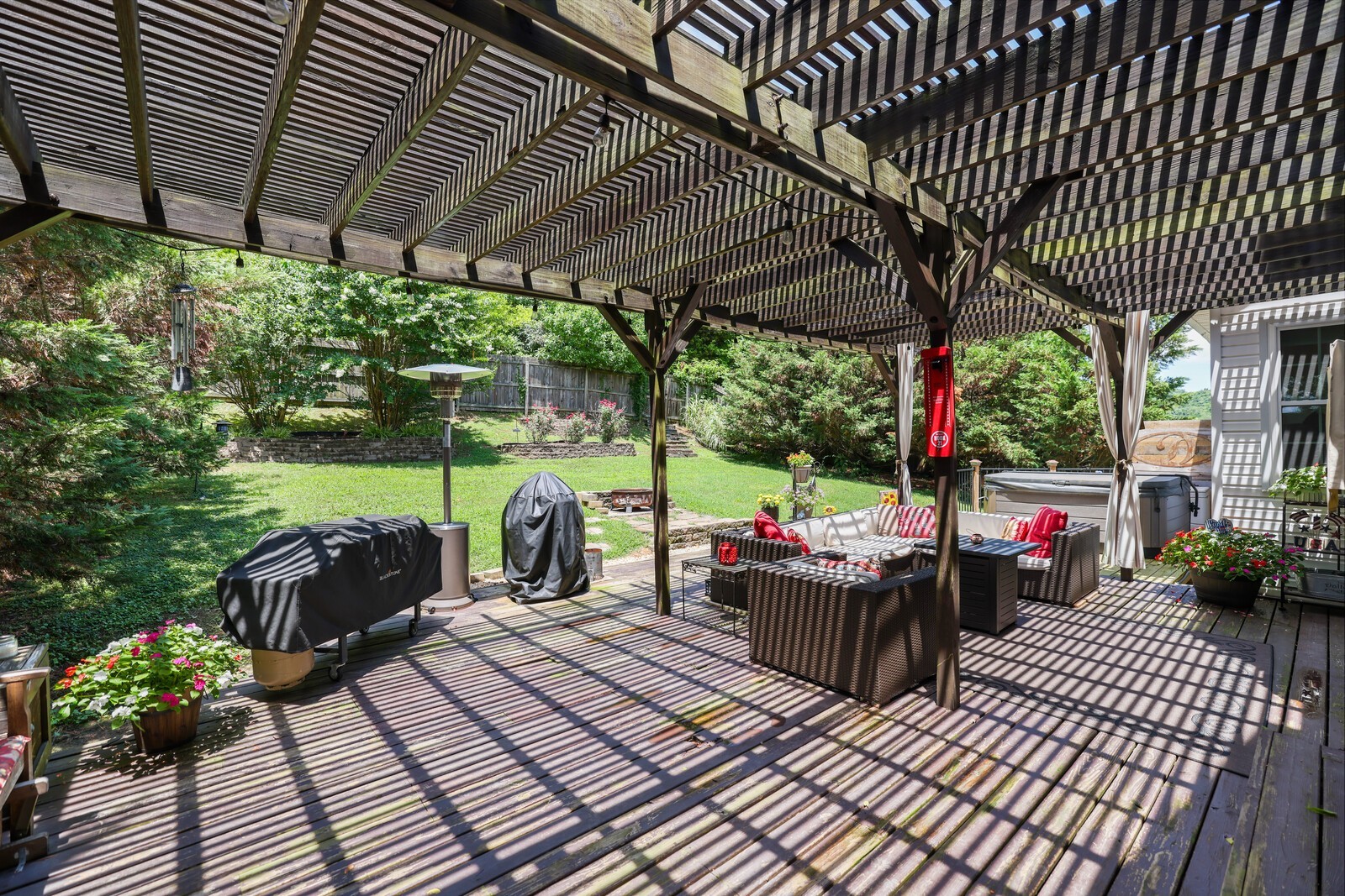 128 Paige Park Ln