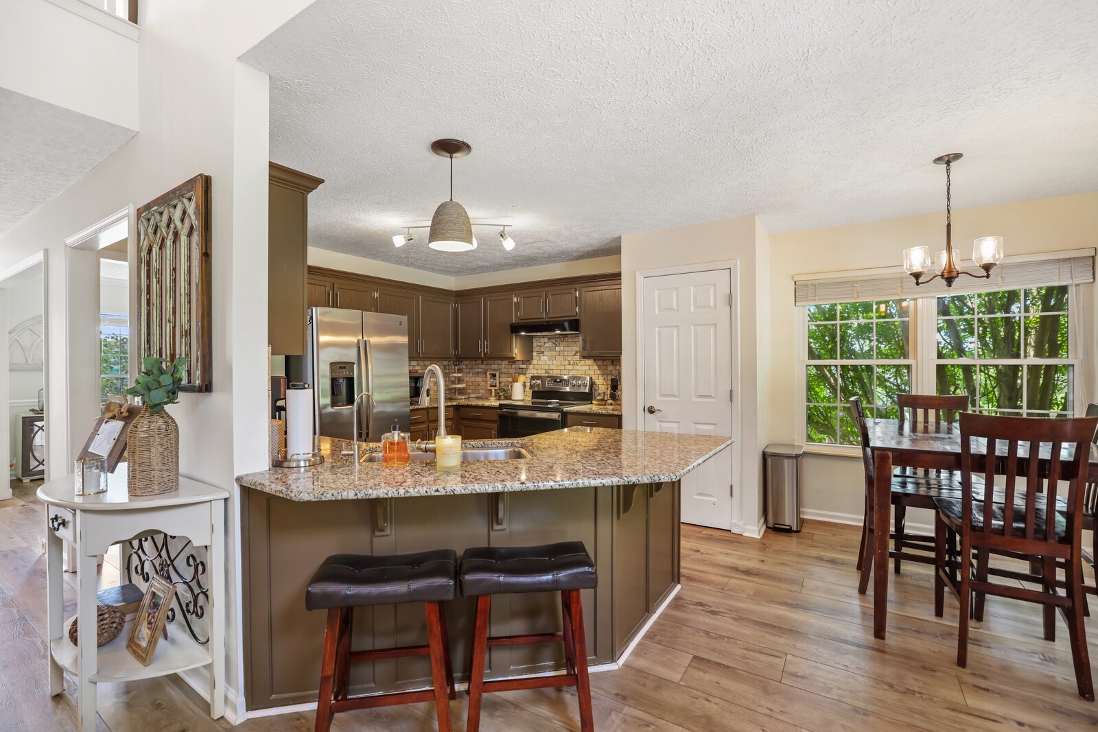 128 Paige Park Ln
