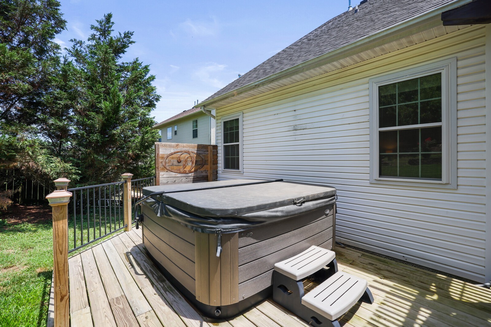 128 Paige Park Ln