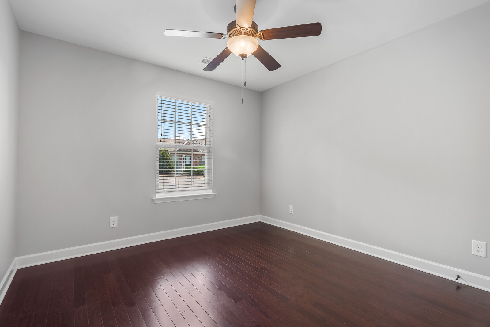 1040 Charlie Daniels Pkwy Unit: 124