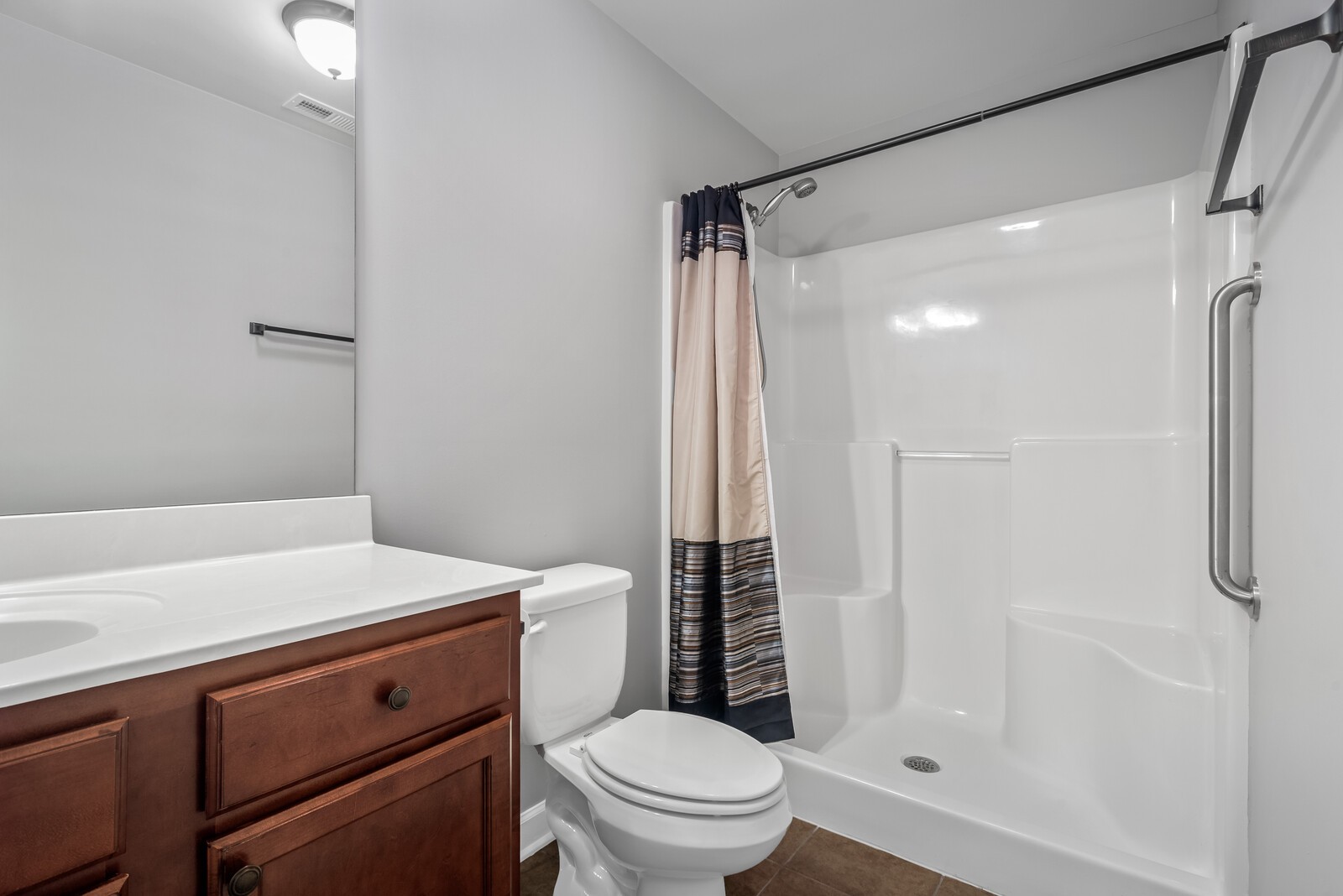 1040 Charlie Daniels Pkwy Unit: 124