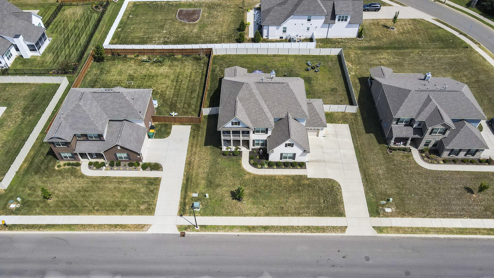 1147 Brixworth Dr