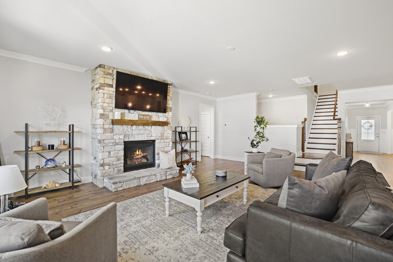 1147 Brixworth Dr
