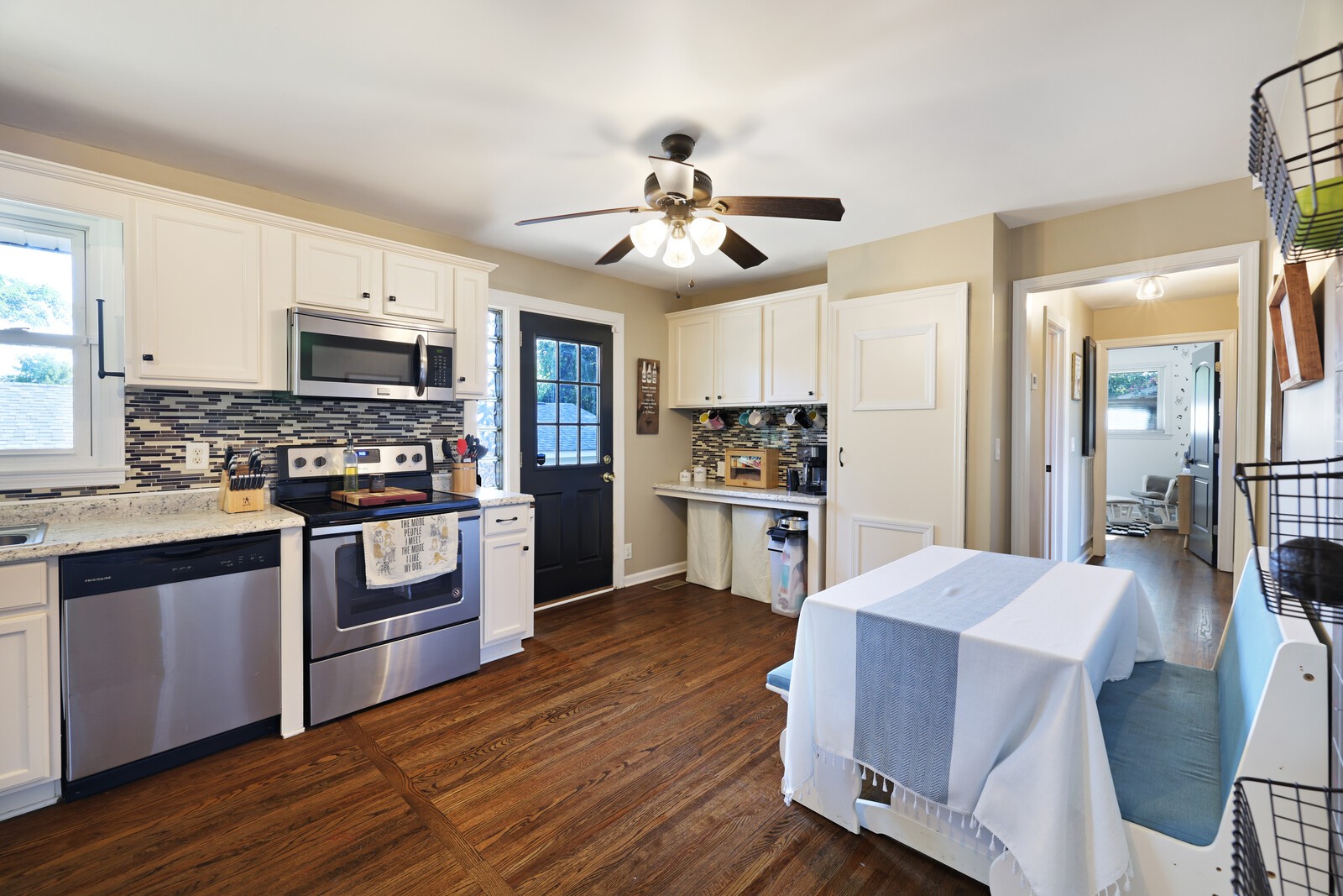 201 Belaire Dr