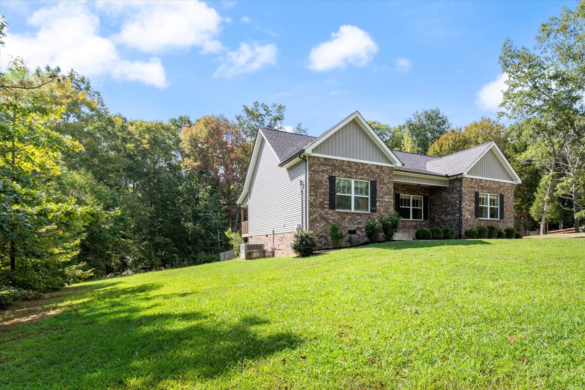643 Sycamore Rd