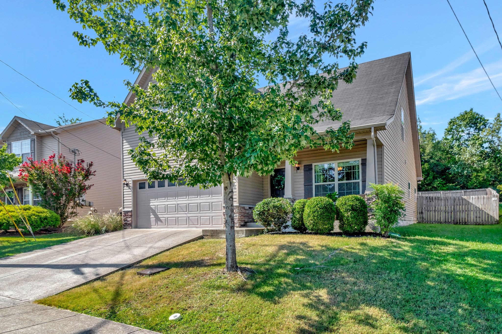 3012 Katonka Dr
