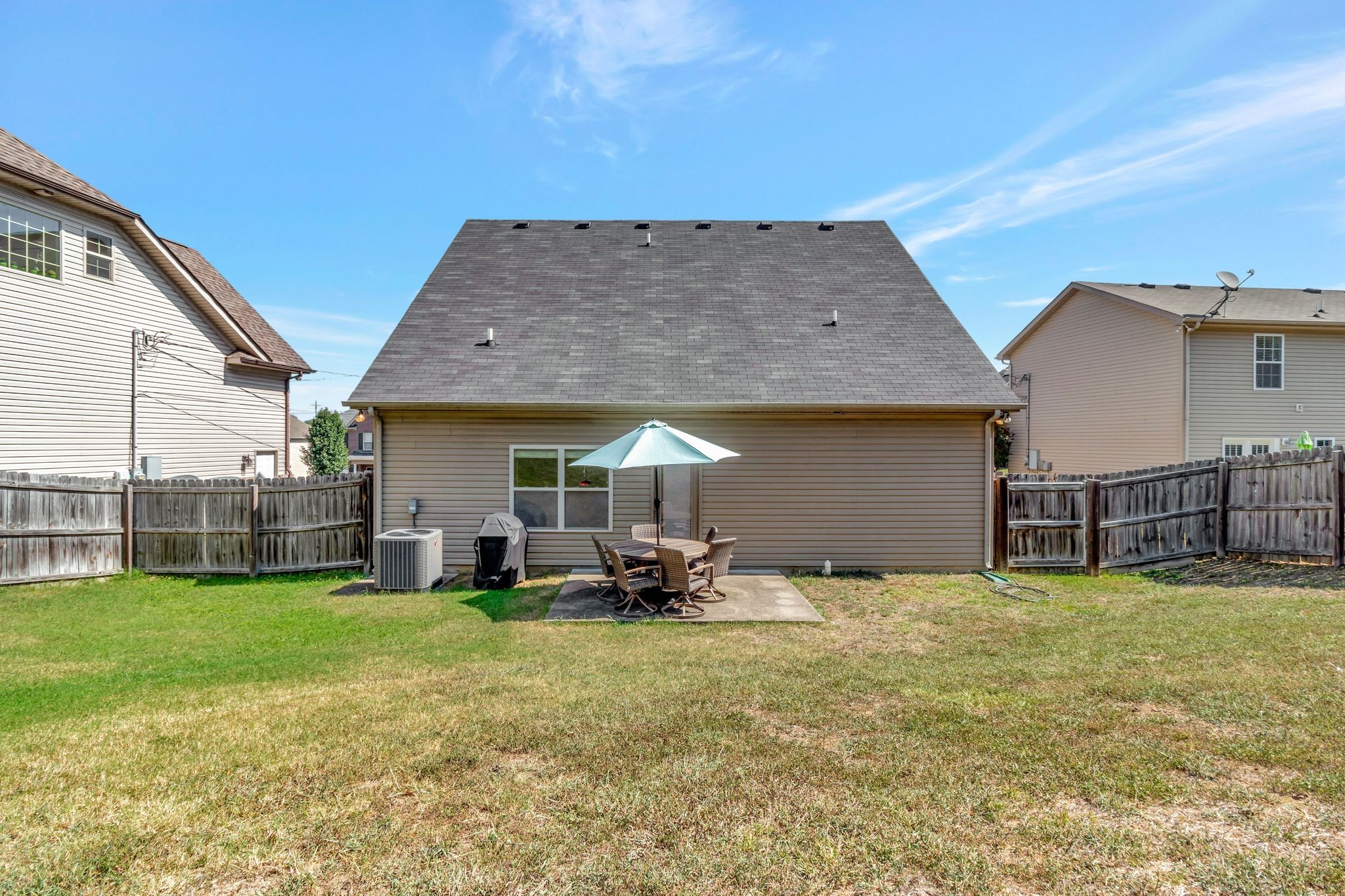 3012 Katonka Dr