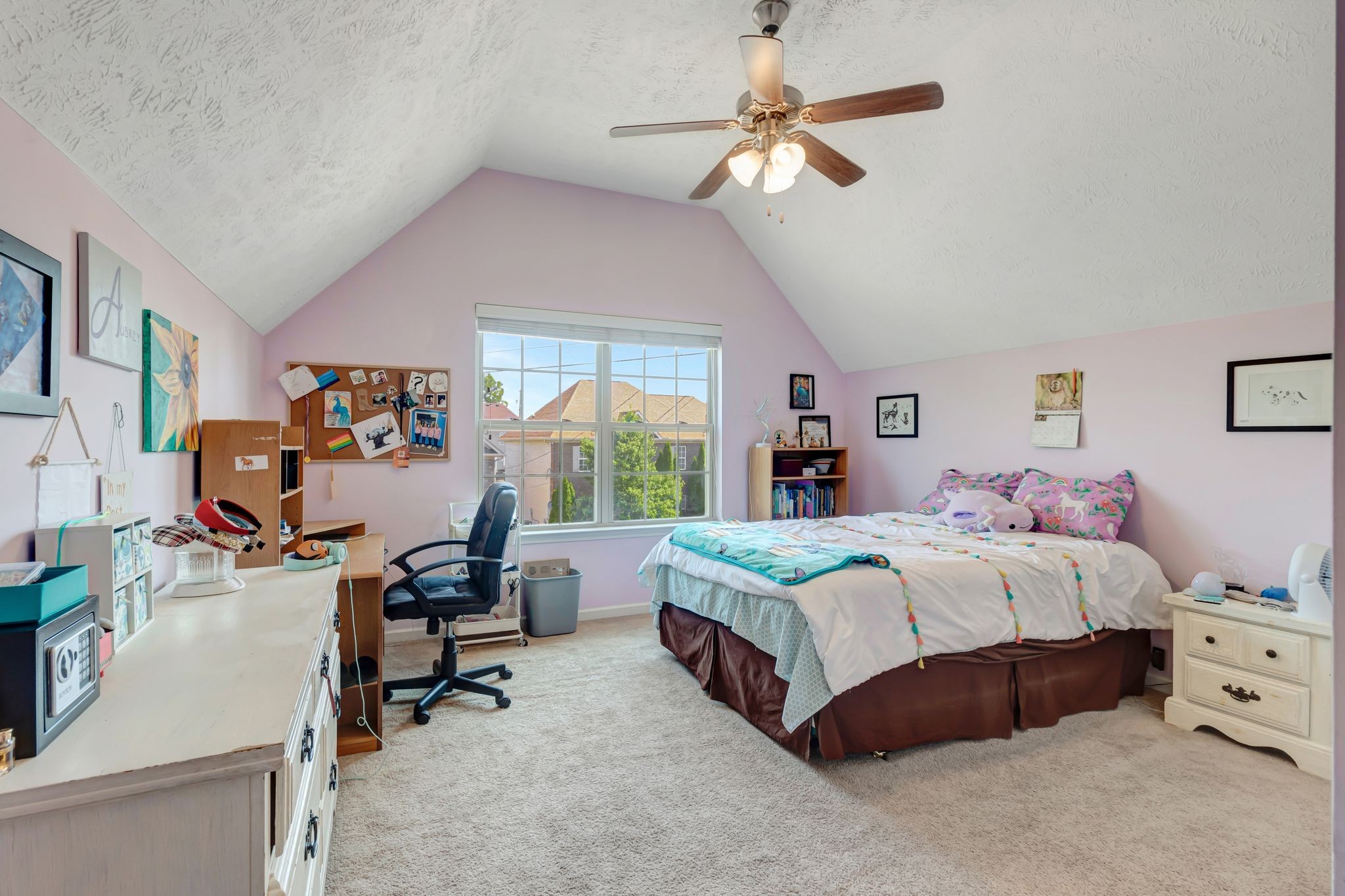3012 Katonka Dr