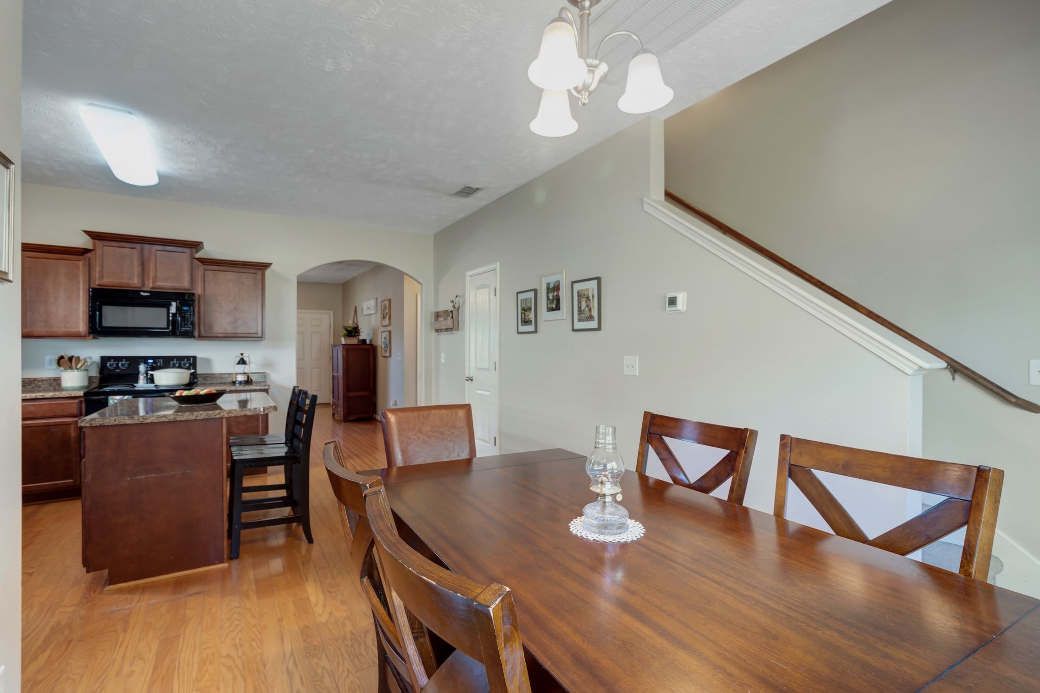 3012 Katonka Dr