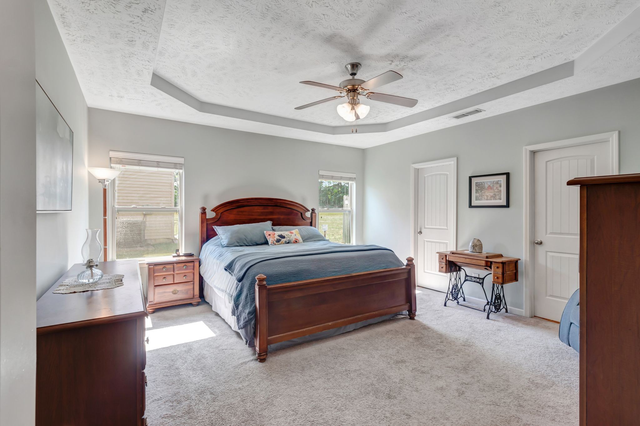 3012 Katonka Dr