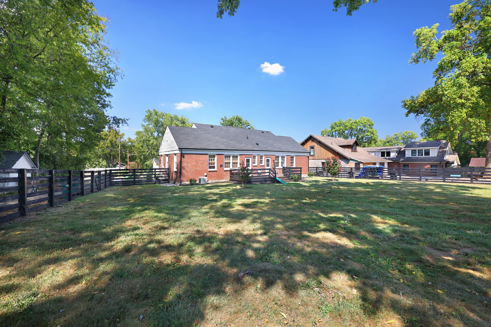 1608 Sumner Ave