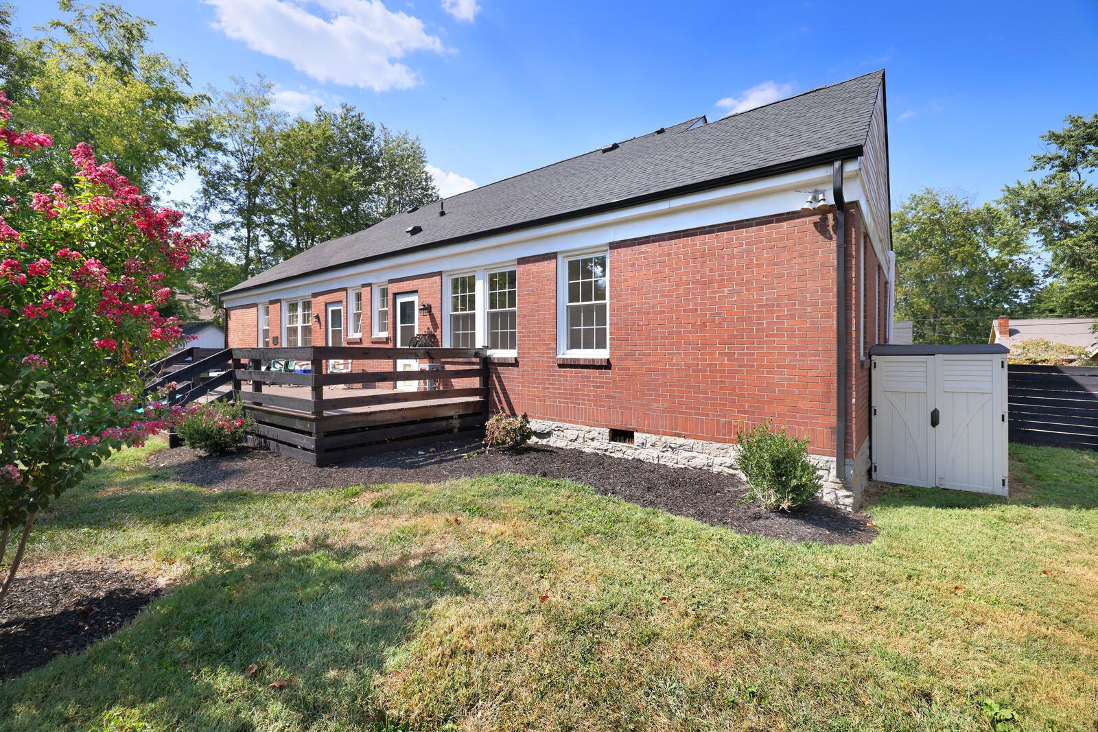 1608 Sumner Ave