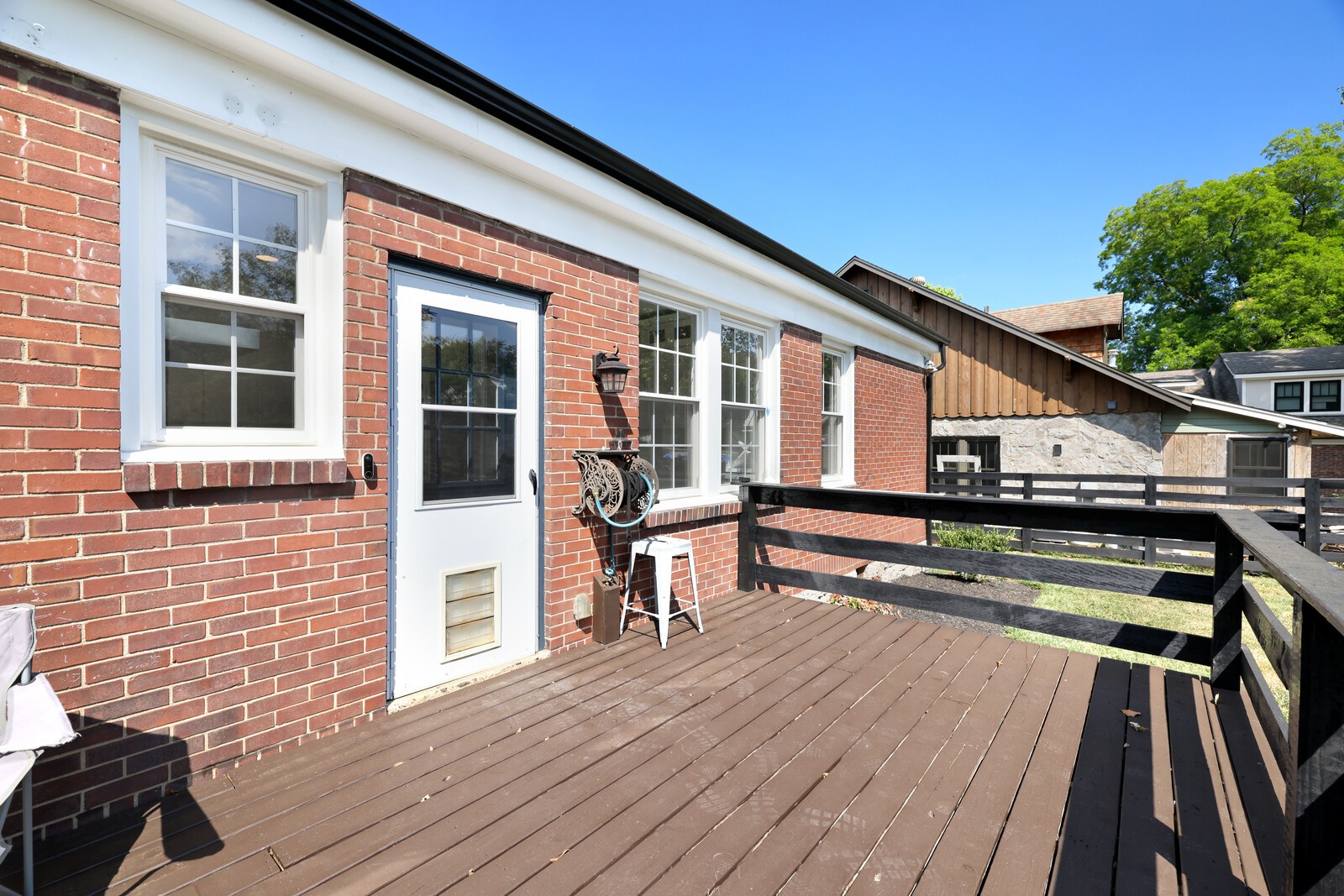 1608 Sumner Ave