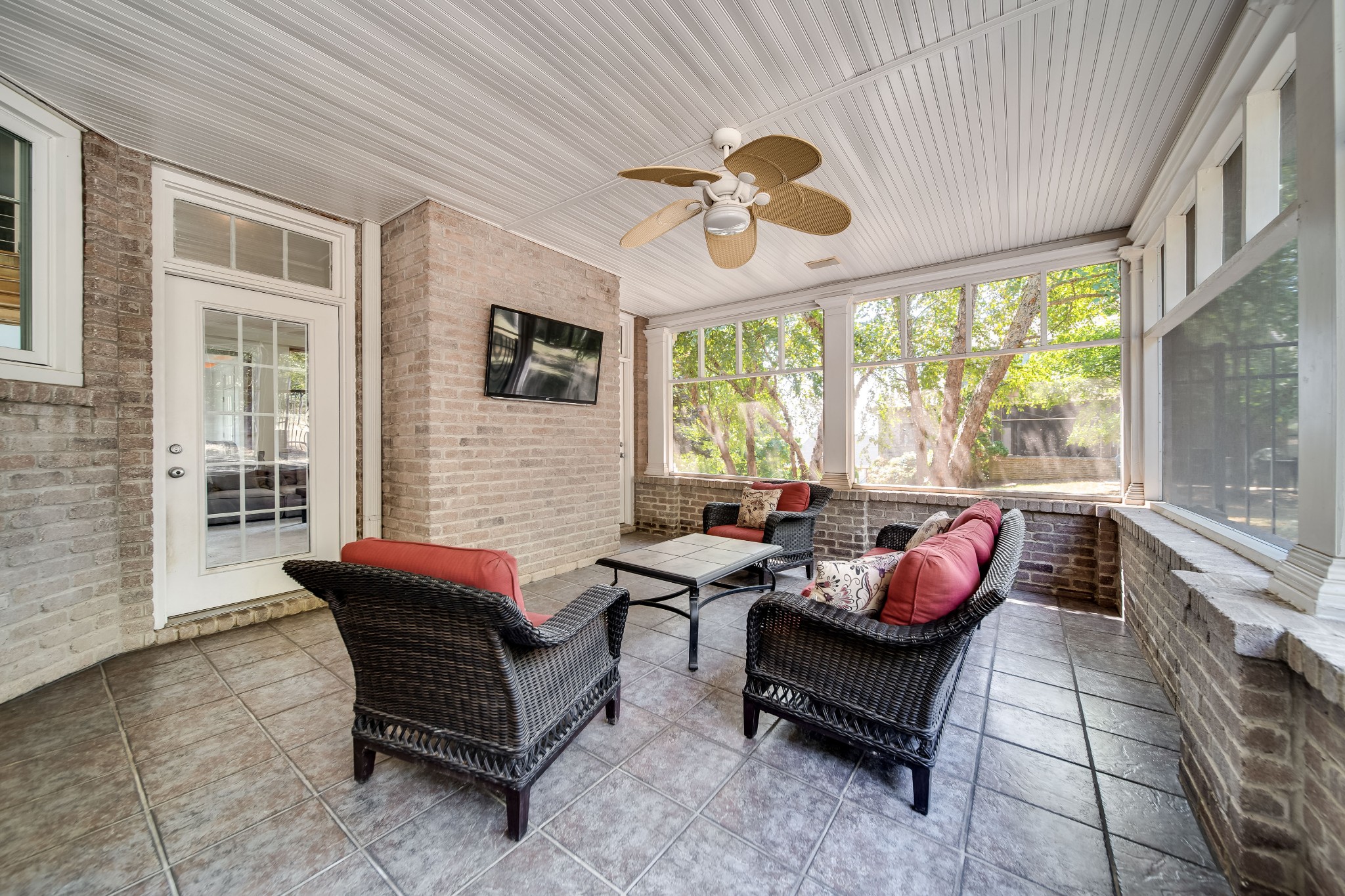 121 Glen Leven Way