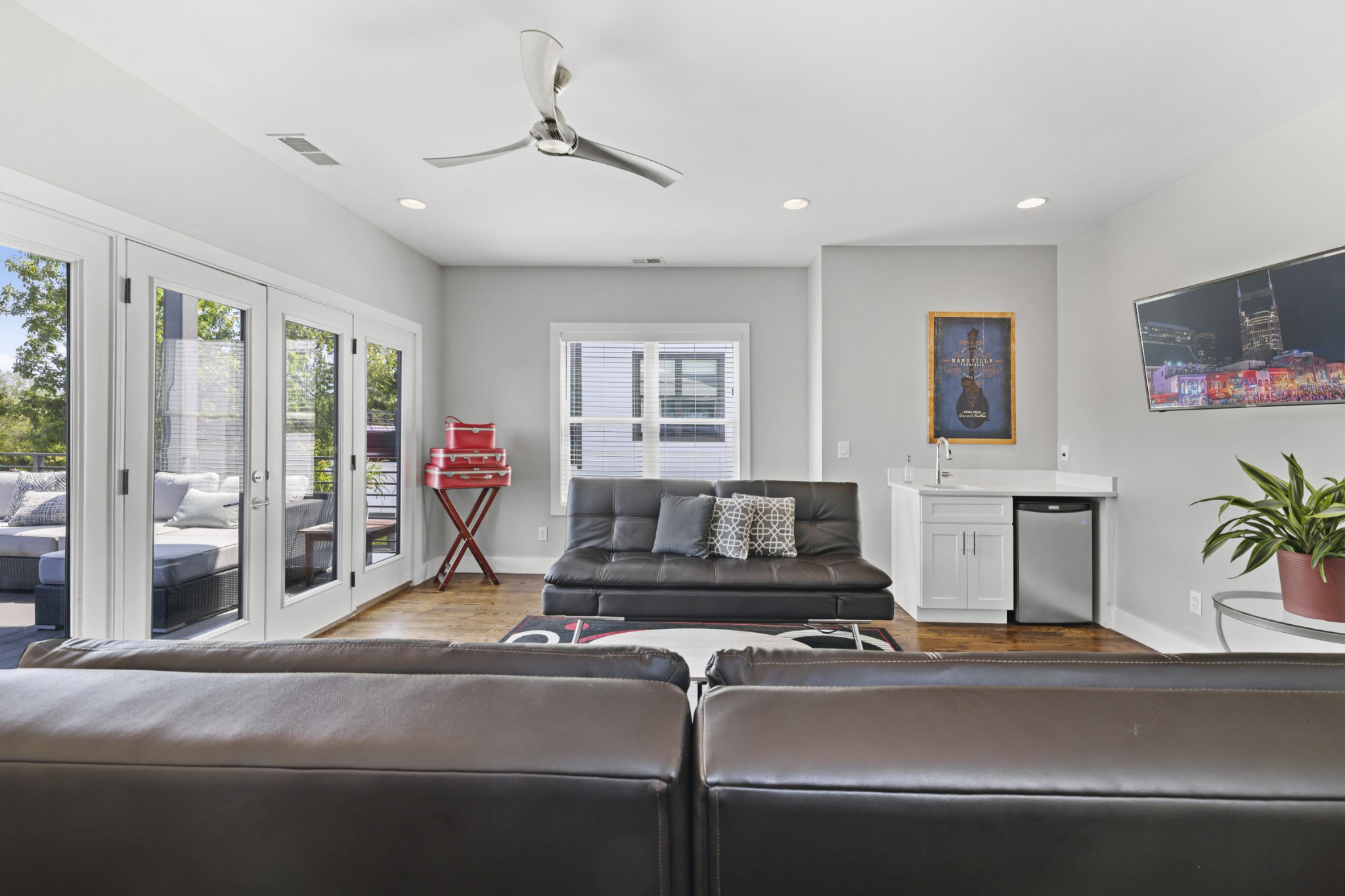 2706B Greystone Rd