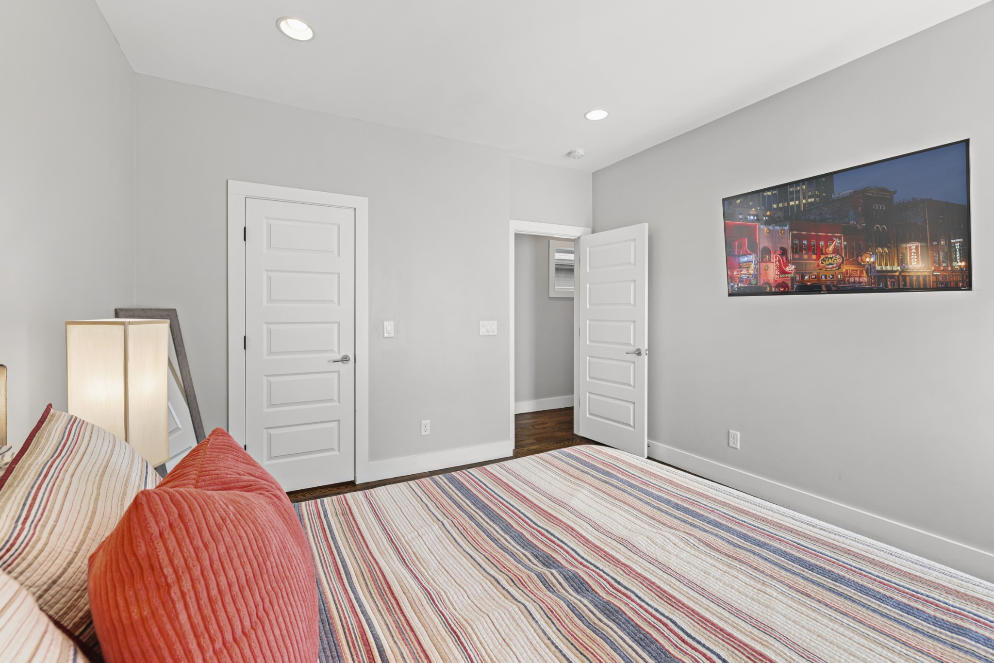 2706B Greystone Rd