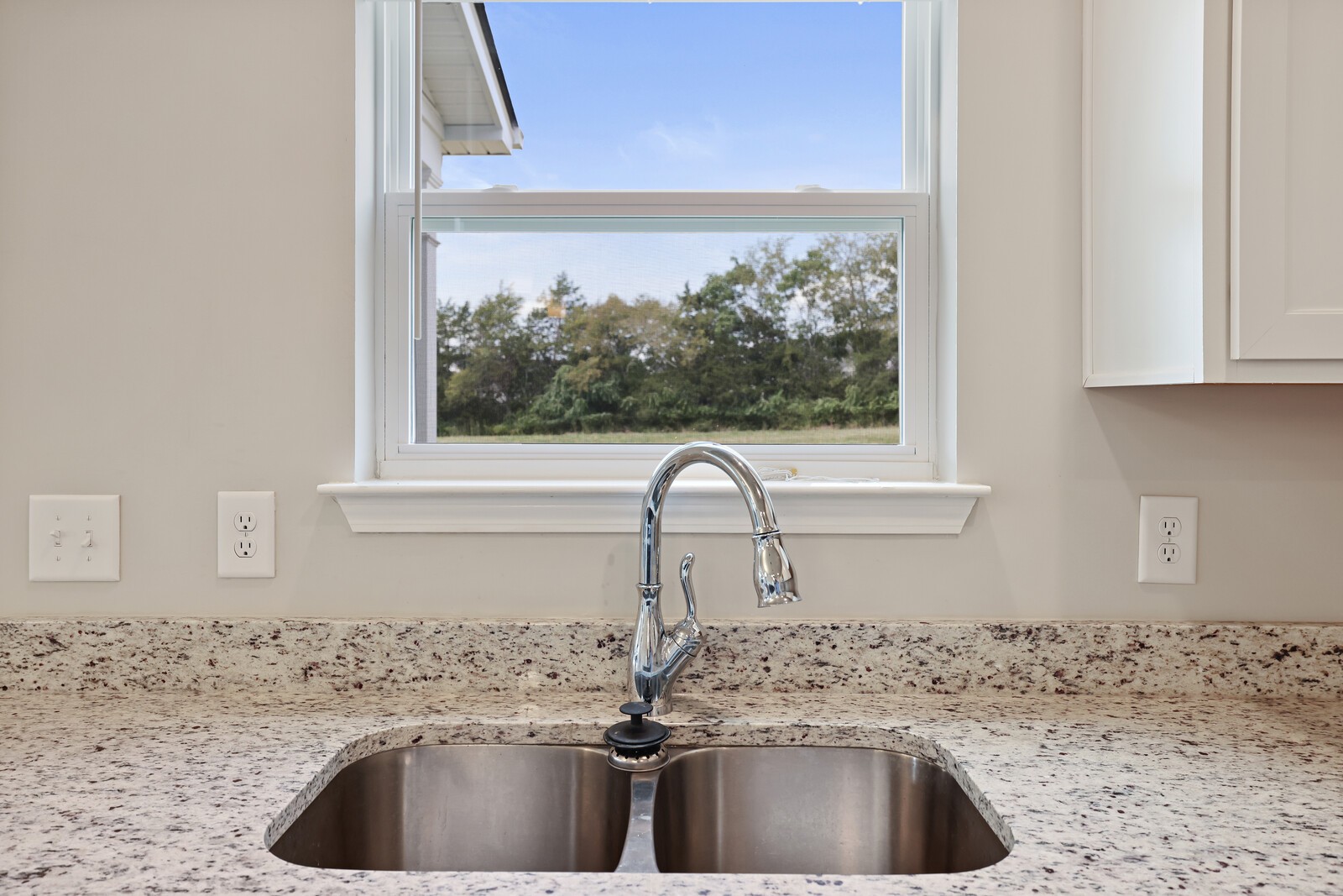 4574 Rockland Trl
