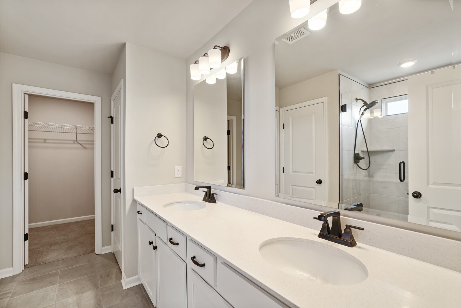 4574 Rockland Trl