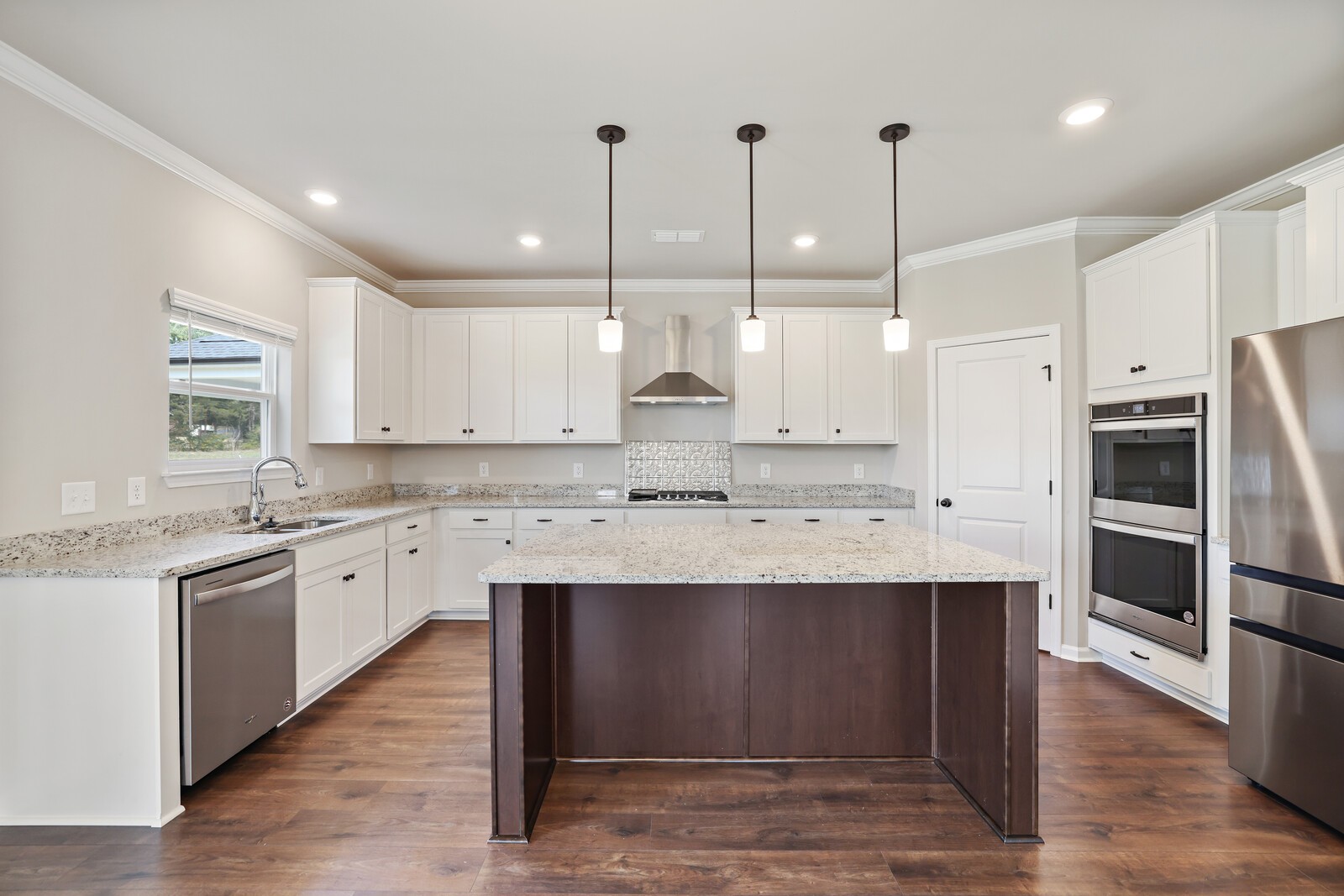 4574 Rockland Trl