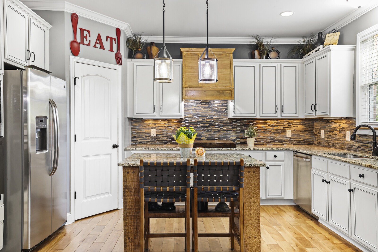 7005 Timber Cove Dr