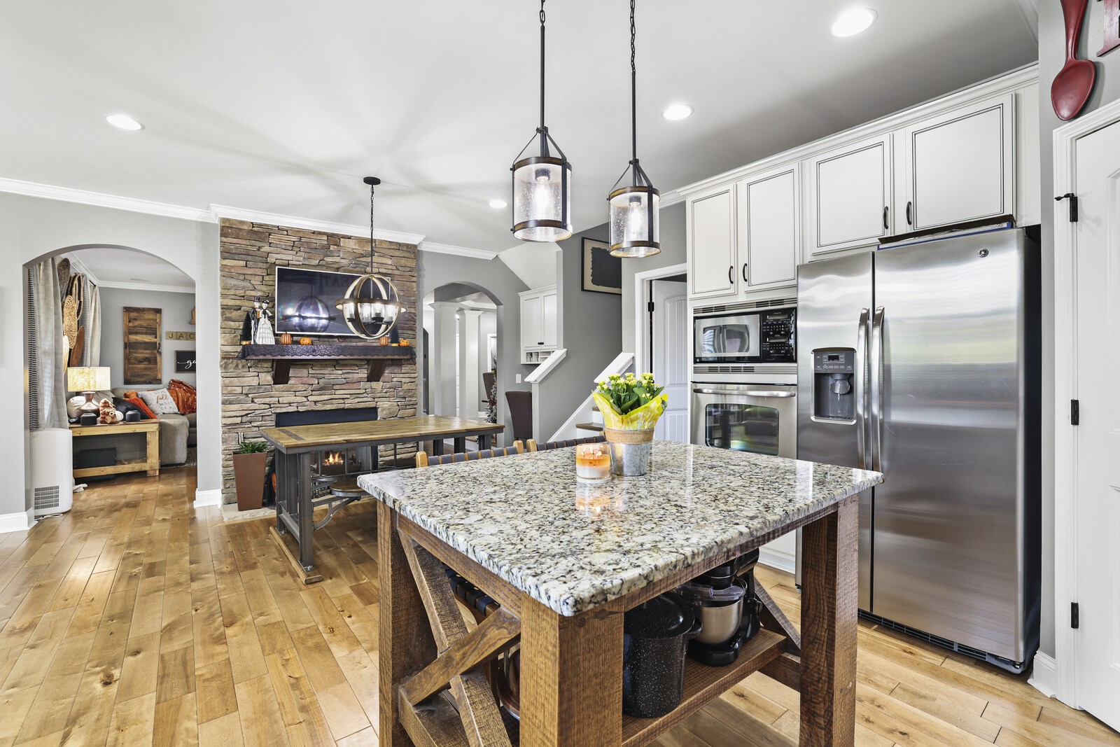 7005 Timber Cove Dr