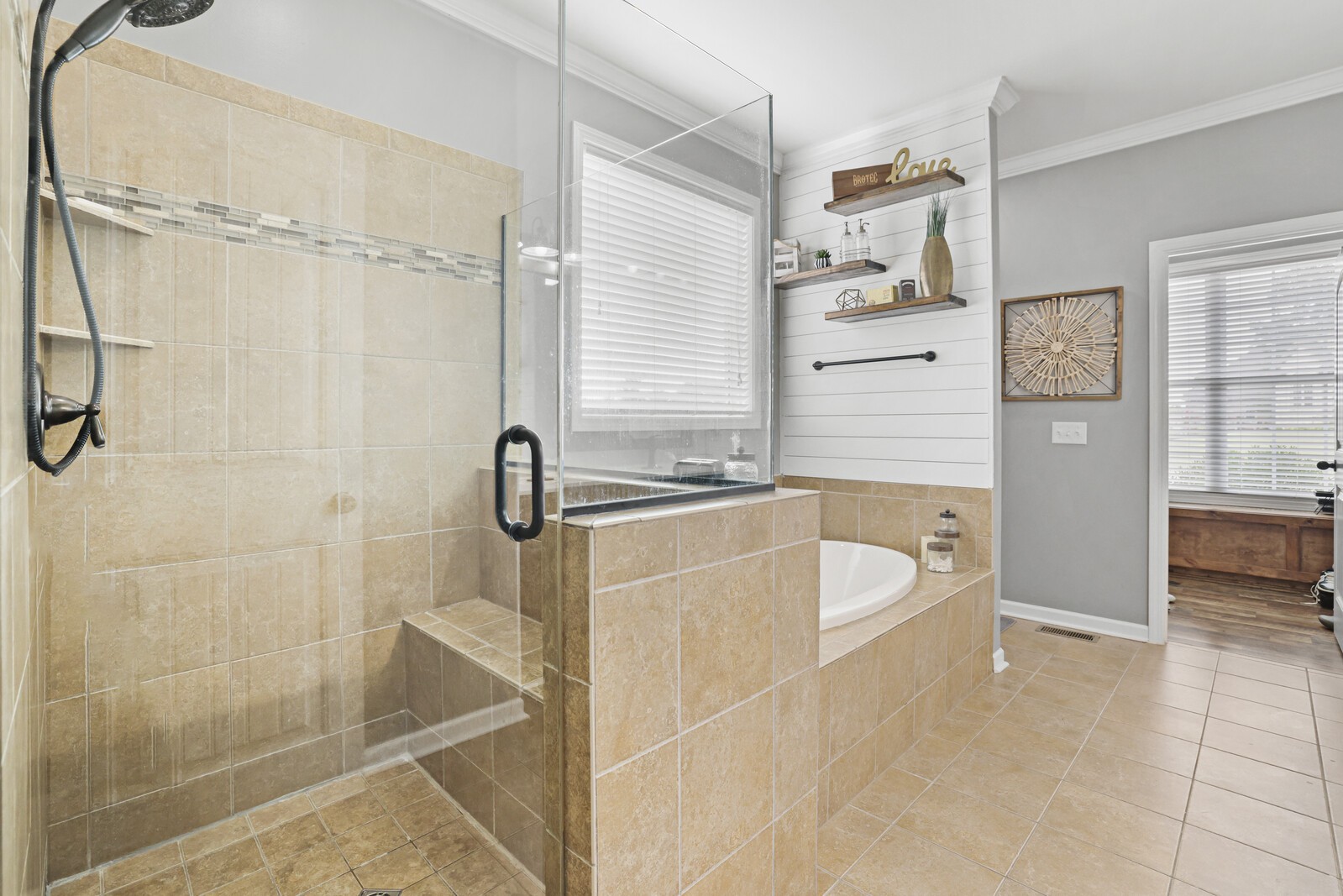 7005 Timber Cove Dr