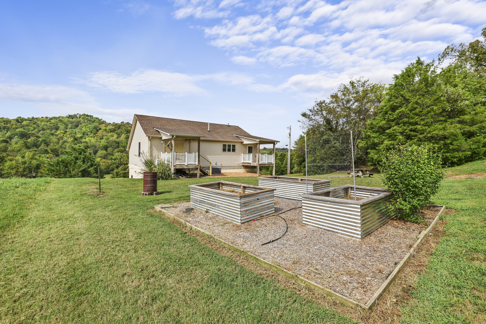 720 Salt Lick Creek Rd