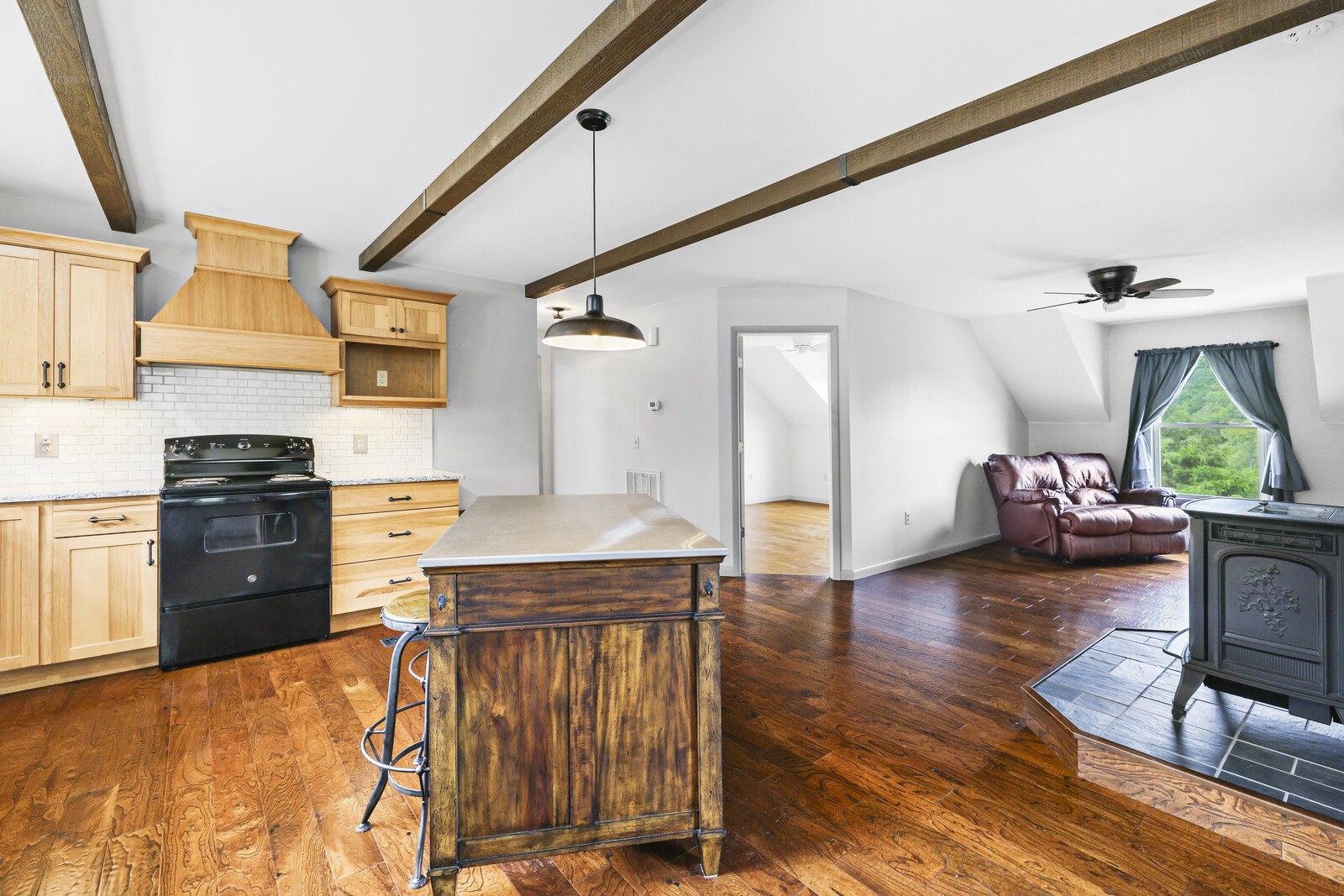 720 Salt Lick Creek Rd