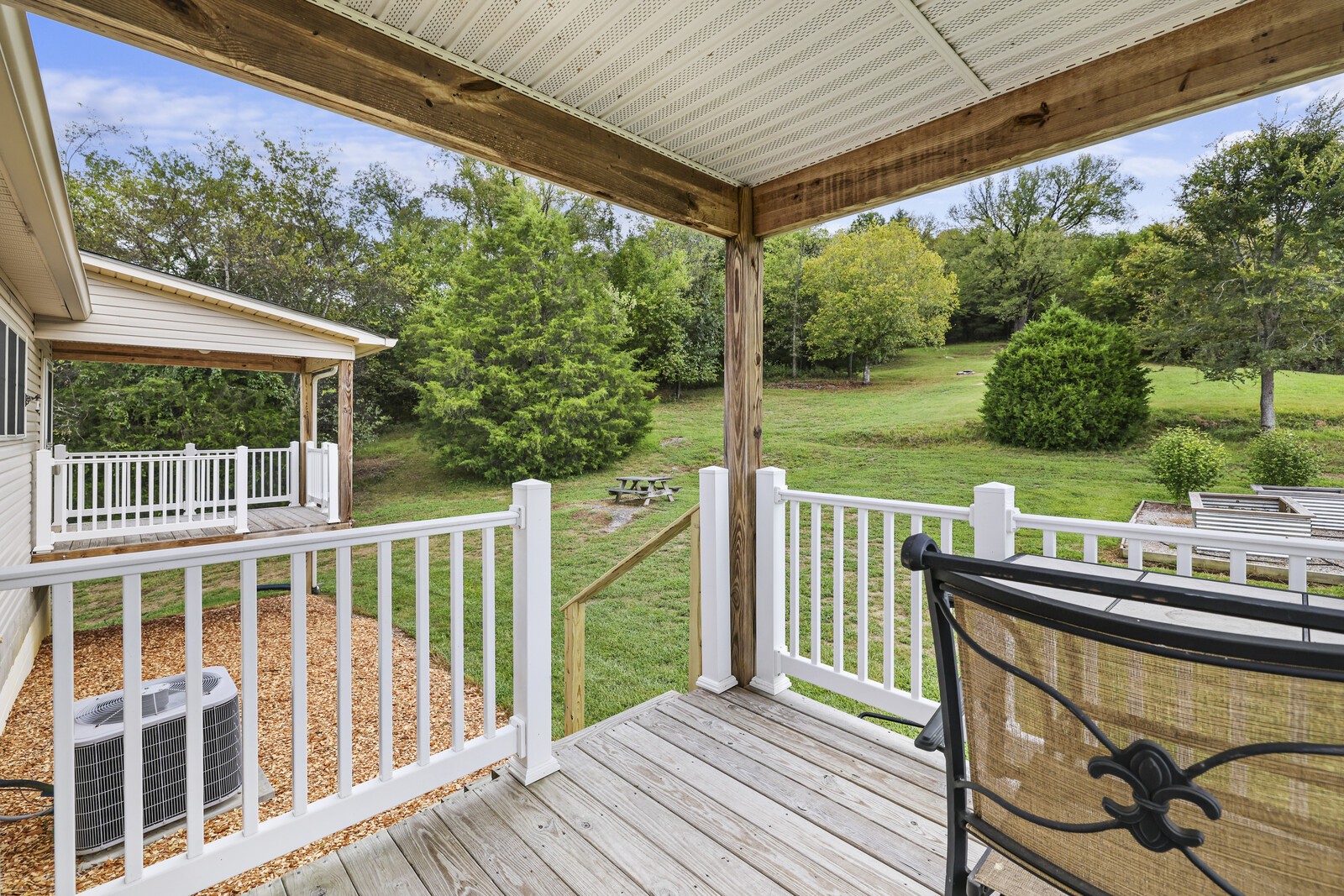 720 Salt Lick Creek Rd