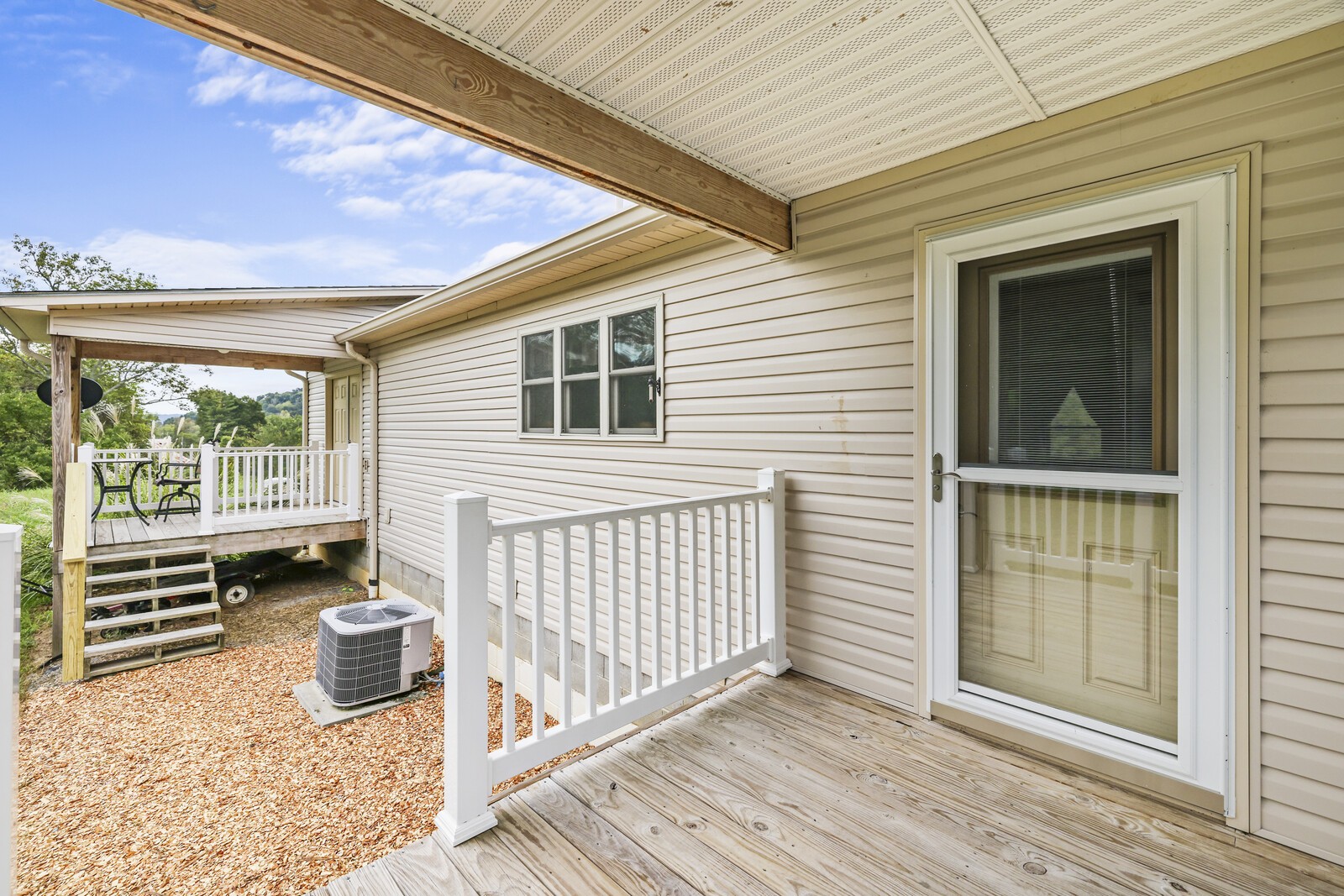 720 Salt Lick Creek Rd