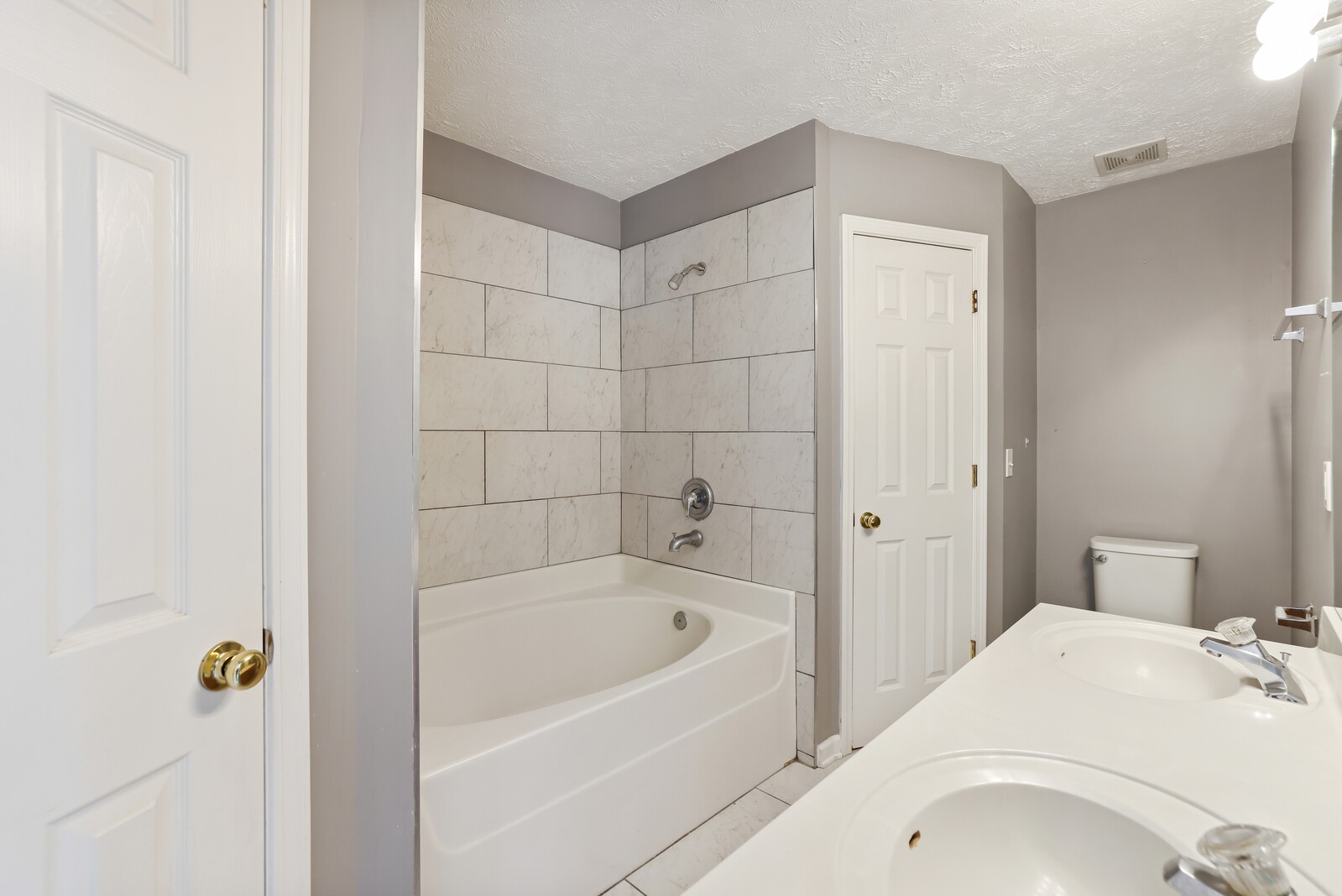 719 Veneta View Dr