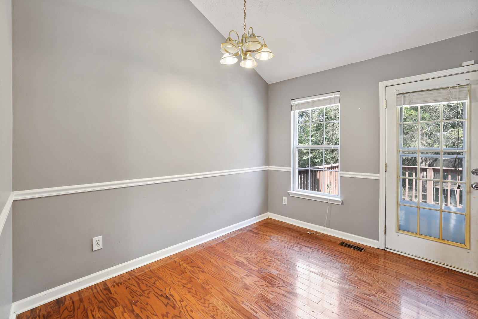 719 Veneta View Dr