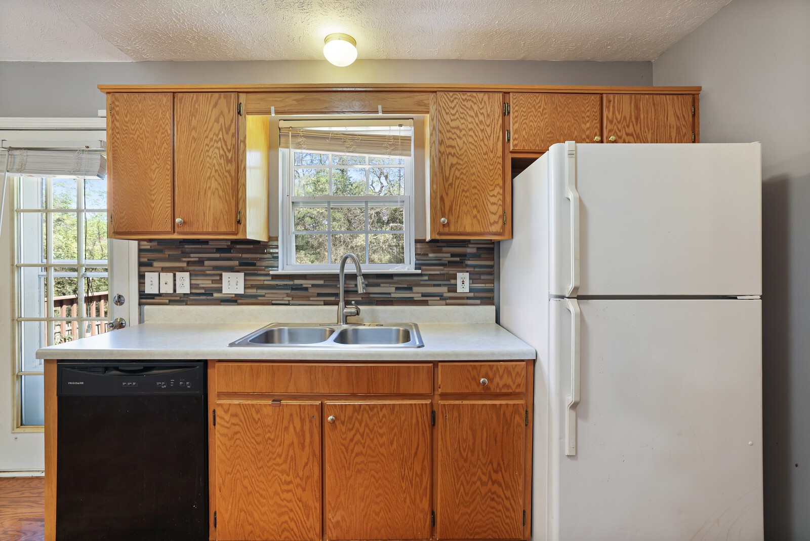 719 Veneta View Dr