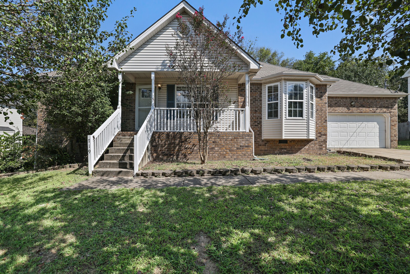719 Veneta View Dr