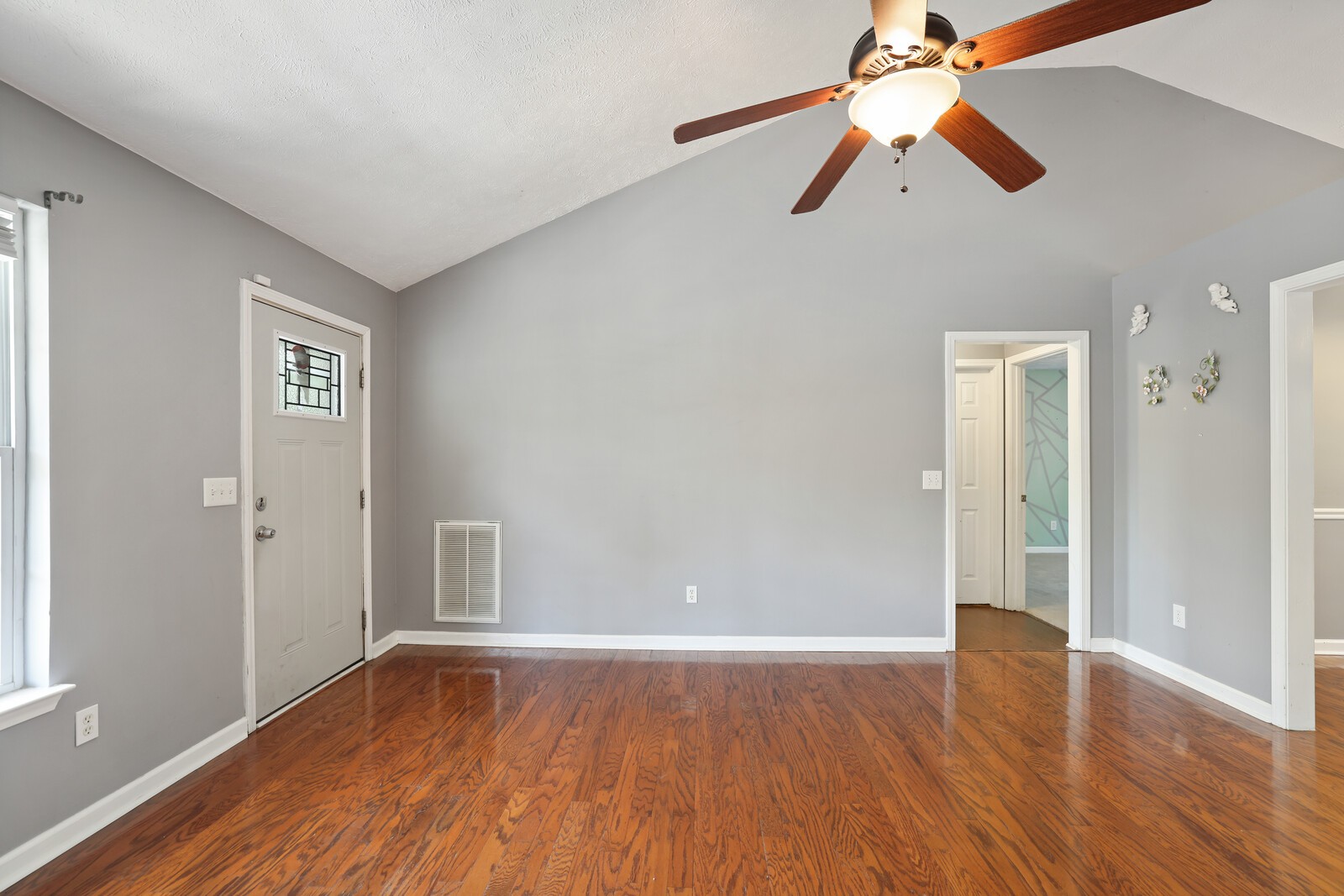 719 Veneta View Dr