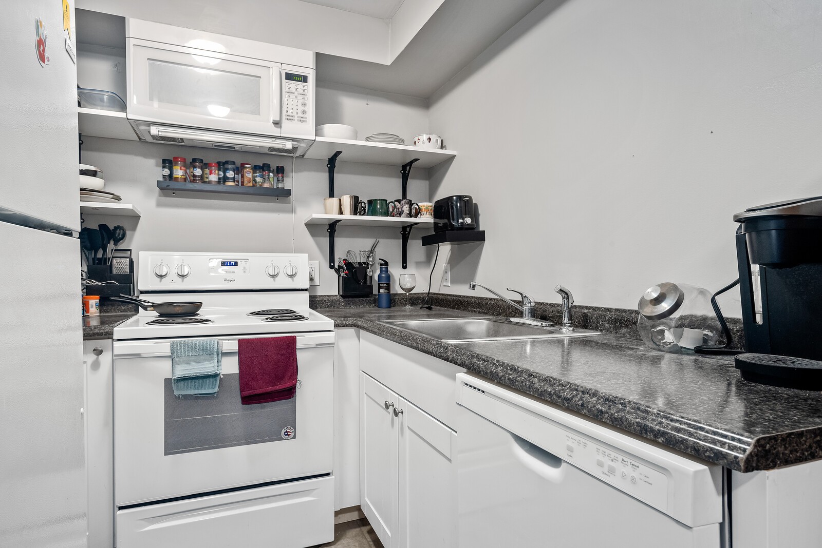 500 Paragon Mills Rd Unit: N6