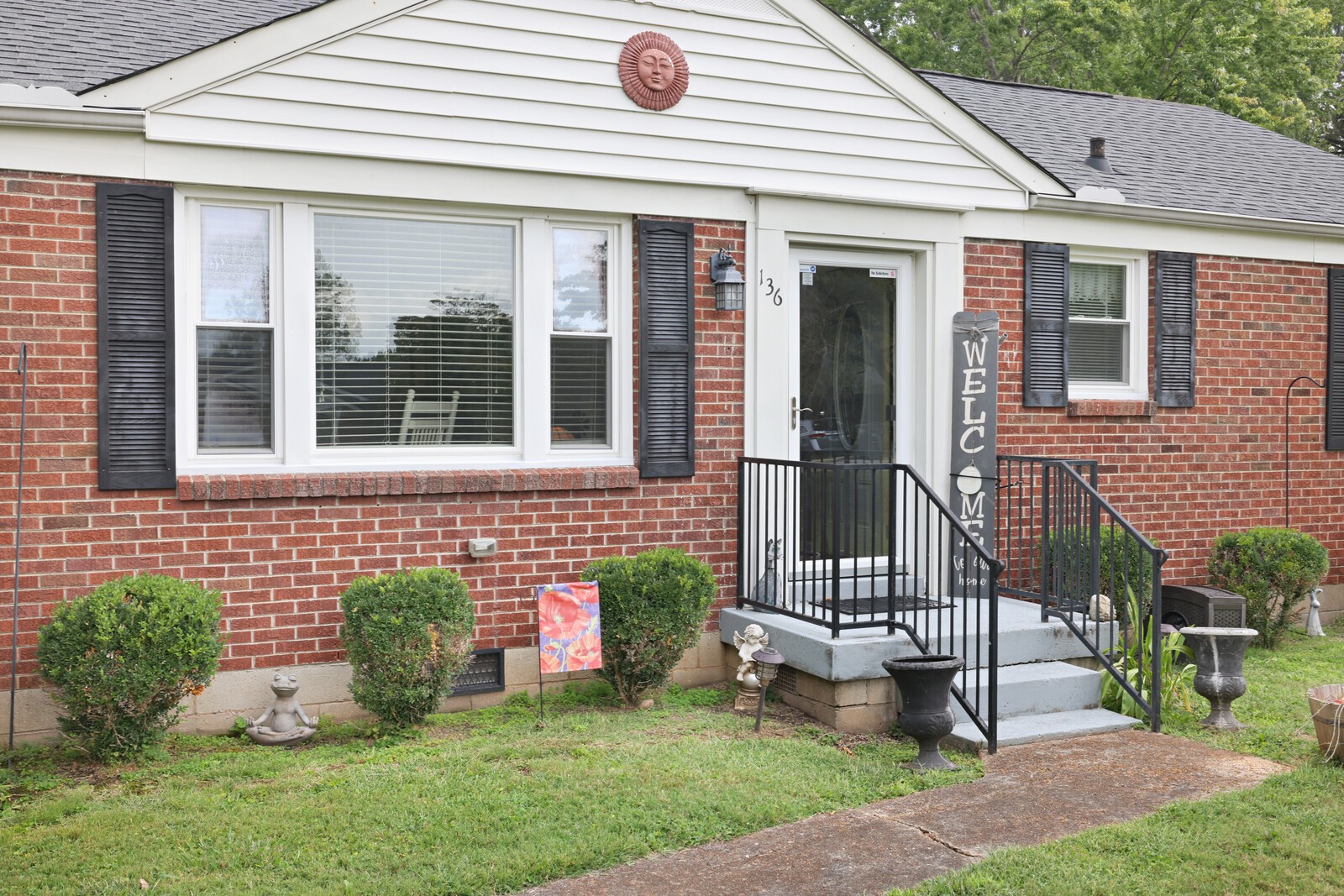 136 Allenwood Dr
