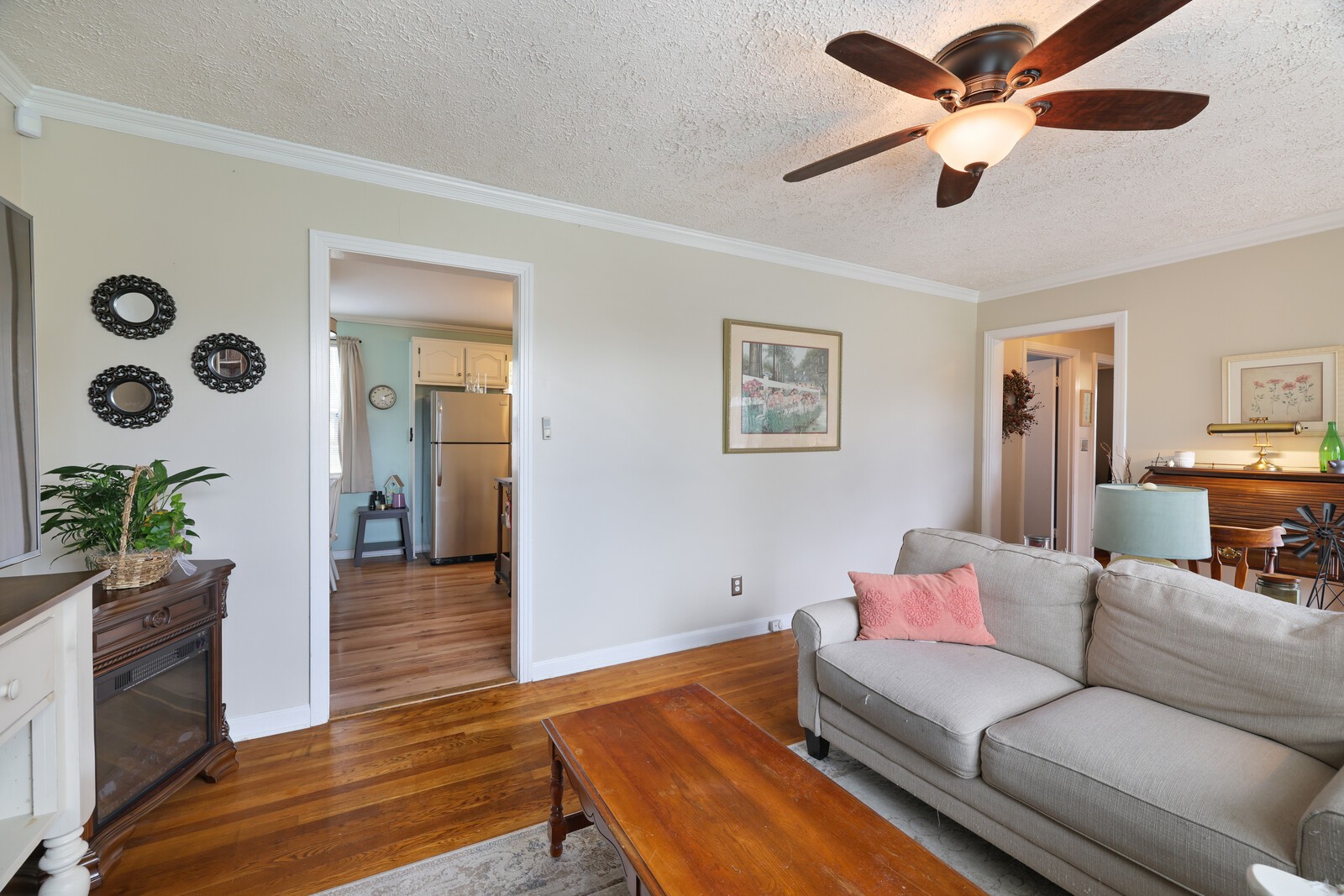 136 Allenwood Dr