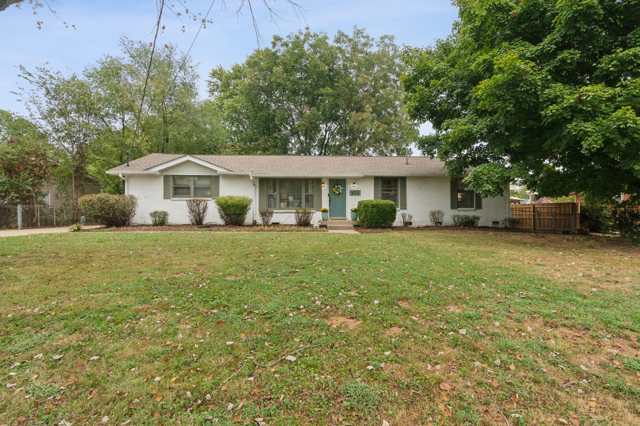 102 Keystone Ln