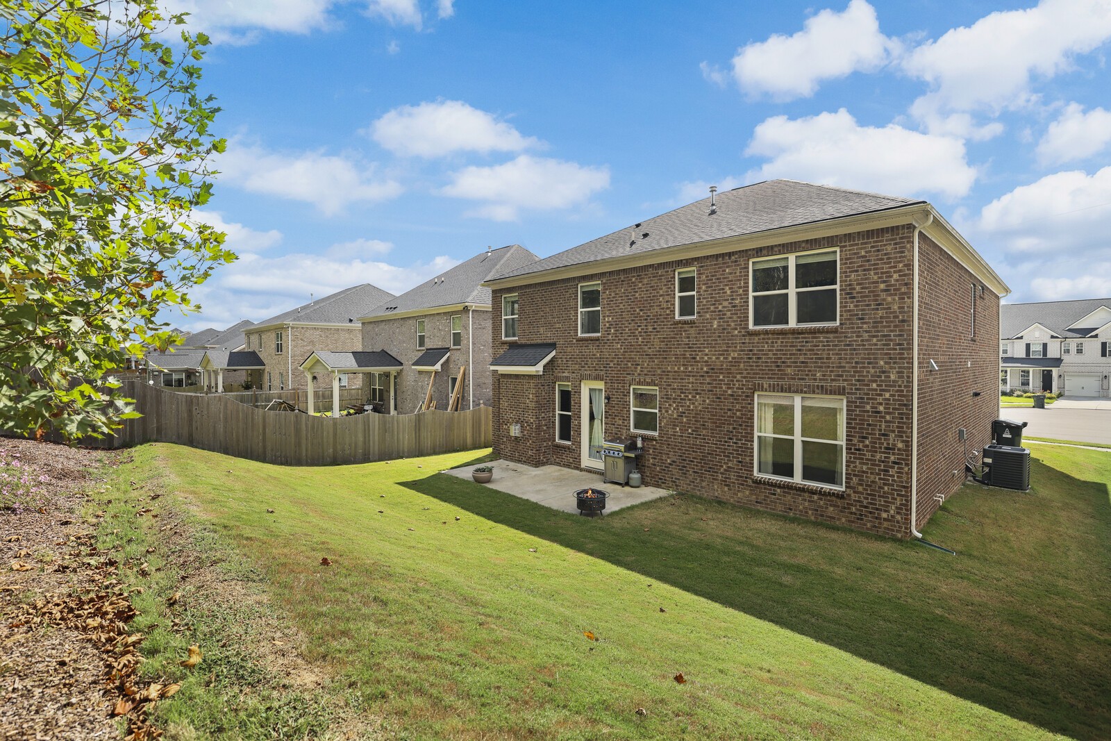 1065 Carlisle Pl